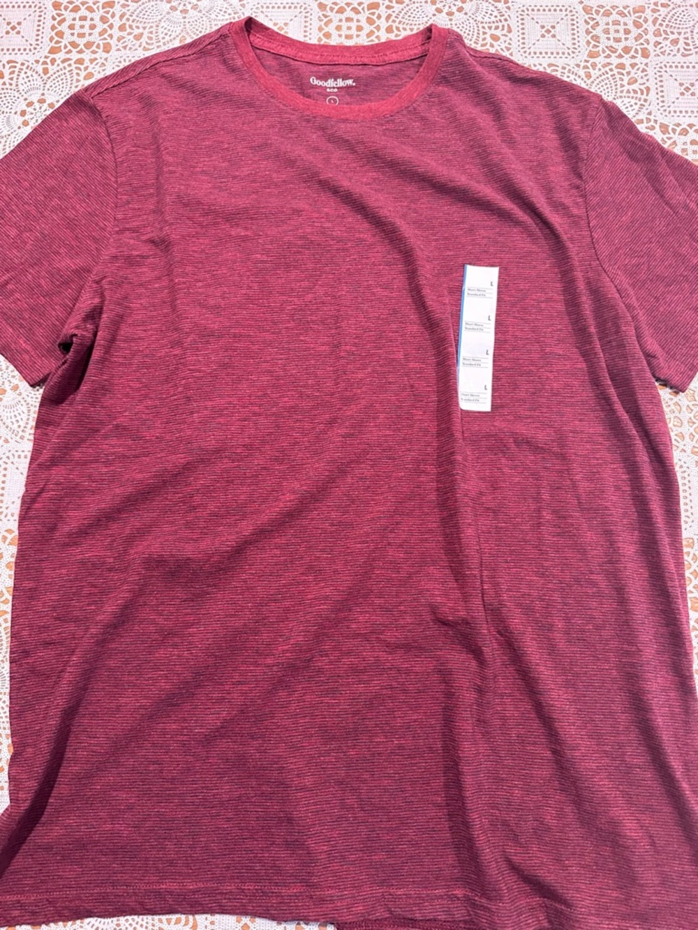 Goodfellow & Co Men’s Heathered Maroon Short Sleeve Crew Tee